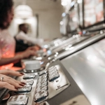 Финансовый анализ рисков слот-игры Bigger Barn House Bonanza