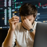 Финансовый анализ и риски азартных игр в инвестиционной стратегии